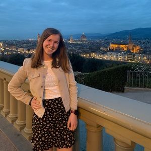 Meet your Posher, Emma